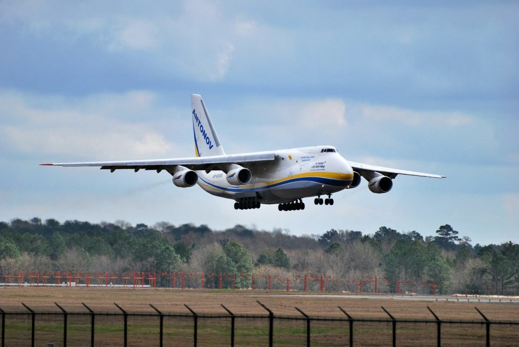 Antonov Aircraft manufacturers the worlds largest aircraft