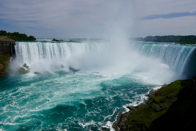 Is Niagara falls the world's largest waterfall?