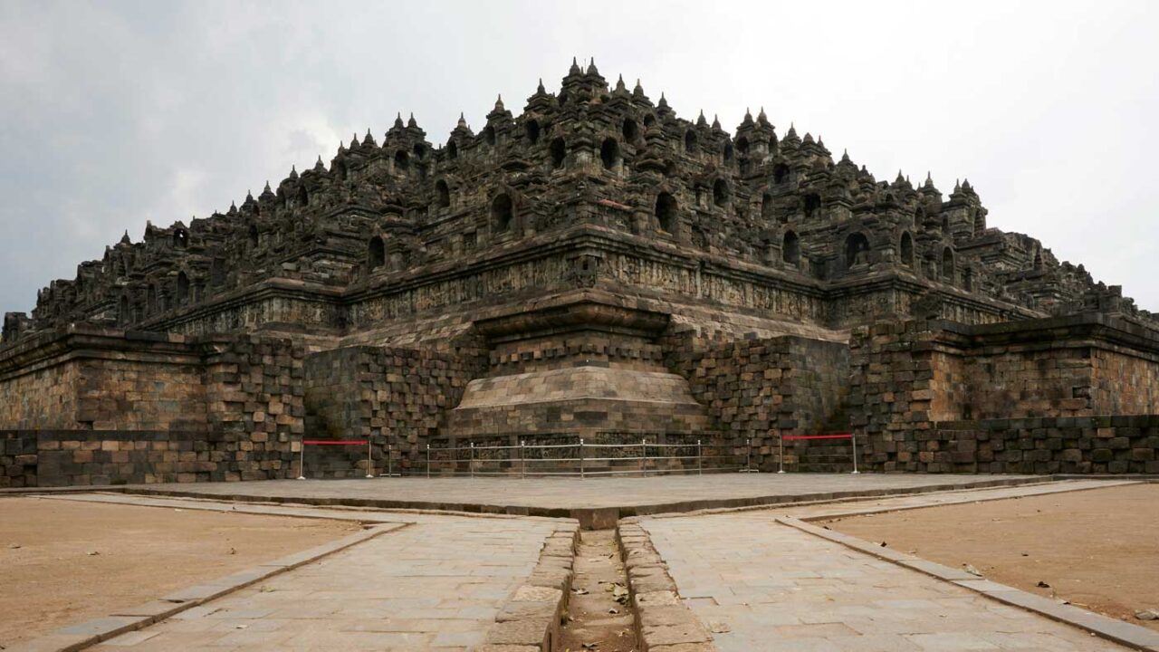 World's largest Buddhist temple: Borobudur, Central Java, Indonesia